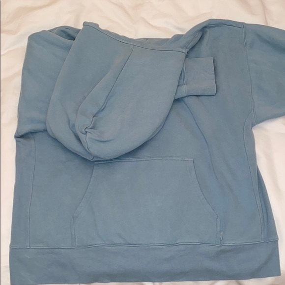 Aritzia Tops - TNA boyfriend hoodie